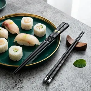 Five pairs of alloy chopsticks — sturdy, durable, and easy to use. We guarantee that your purchase will not cause you any return hassles.