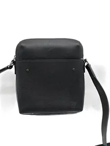 Pre-owned Louis Vuitton LV Black Taiga Vertical Men's Crossbody Messenger Bag/WJ06605006/5006