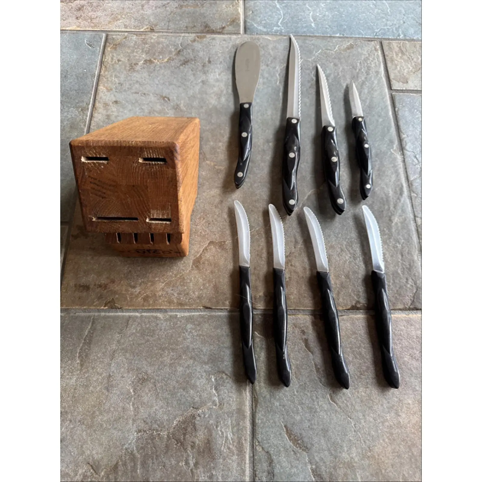Cutco Studio Set 8 Piece Knife Lot with Wood Block Classic Brown Handle High-Carbon Stainless Steel Blades Thermo-Resin Handles Double-D Serrated Edge