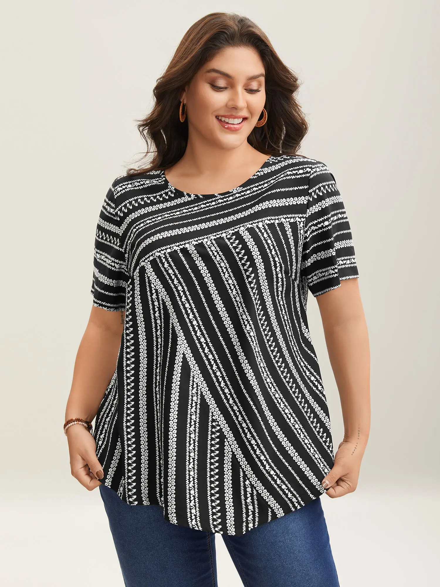 BloomChic Women's Blouse, Plus Size Lightweight Resort Style Top with Striped Geometric Print and Asymmetrical Contrast Hem, Affordable Fashion, Fabric, Mom, Regular Length, 10/M, Shirts, Spandex, Garment