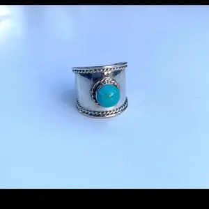 Vintage Turquoise Stone Ring – Authentic