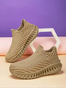 Casual Sports Shoes Running Shoes Size 36-46 Big Sizes, Sporty Running Shoes Comfortable Low-top Sneakers for Men Women, All Seasons Footwear for Daily Use