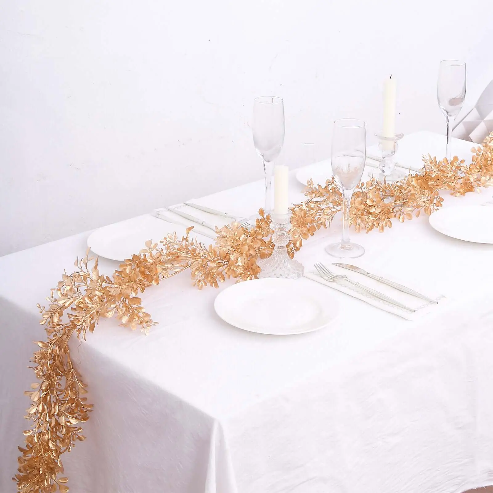 6ft Metallic Gold Artificial Boxwood Leaf Hanging Vine - Stylish Faux Floral Decor Table Garland for Backdrops, Tablescapes, Wedding Decor, Plant Decor