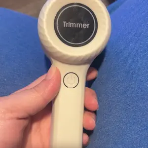Rechargeable Fabric Shaver Lint Remover for Clothes - Dual Protection, Comfortable & Lightweight, Efficient & Versatile Pocket Sized Household Tool, Ergonomic Mini Gadget for Travel & Space-Saving Drawer Storage (1 Count)