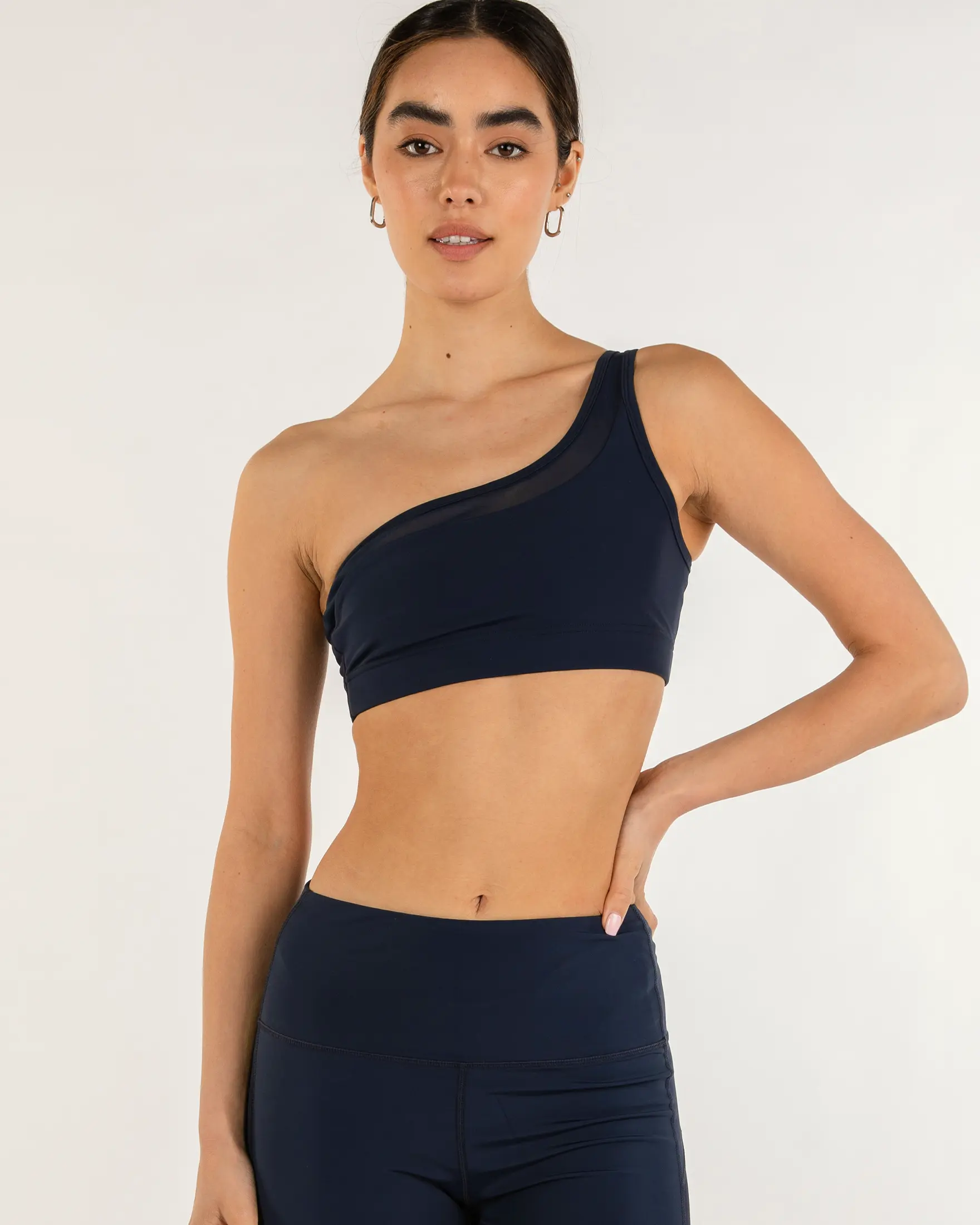 On Duty One-Shoulder Performance Sports Bra