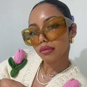 ALIEN CAT EYE SUNGLASSES