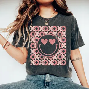 Comfort Colors® Retro XOXO Hearts Shirt, Womens Valentines Shirt, Cute Valentine Shirt Cotton Fit