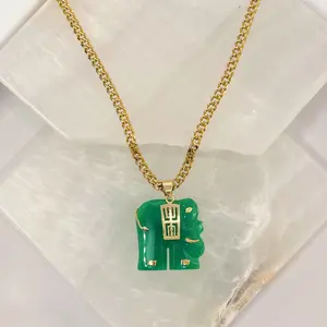 ELEPHANT GREEN JADE necklace