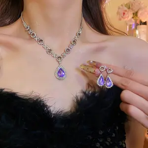 Two-piece set of water drop diamond-studded flower earrings and necklace, light luxury style DDXL0029, high-end clavicle chain, fashionable design earrings for women, 14K gold-plated