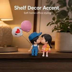 Kissing Couple Figurine、Car Dashboard Figurine、Car Interior Ornament、Romantic Car Decor、Resin Figurine、Mini Desk Decor、Anniversary Gift、Valentine Gift、Gift for Couples