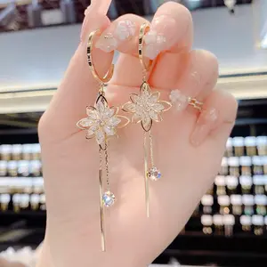 Women's Luxury Crystal Accents Artificial Zircon Floral Hoop Stud Earrings - Exquisite Opal Rhinestone Tassel Design, Costume Jewelry Gift for Wedding Party, Flower Stud Earrings, Artificial Zircon Earrings