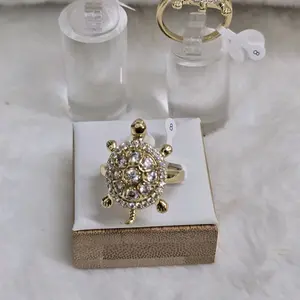 # 0023 Anillos de tortuga adiamantadas oro laminado 14k Alta calidad