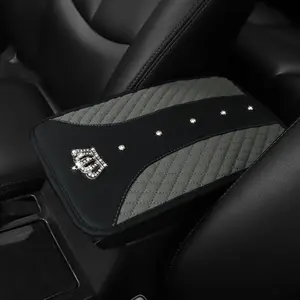 Rhinestone Crown Design Car Armrest Pad, PU Leather Car Armrest Box Pad, Waterproof & Comfortable Armrest Cover, Car Interior Decoration Accessories, Logo, Car Interior Accessory, Boujee Car Accessories