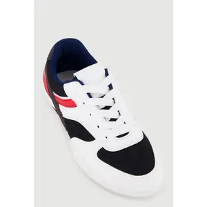 Contrast Low Top Sneakers