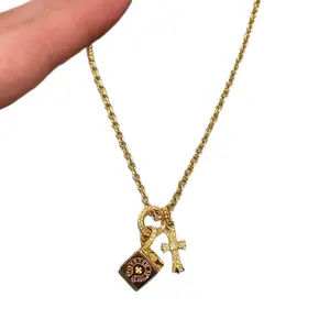 Hot-Selling Light Luxury Gold Dice Cross Necklace Exquisite Versatile High-End Clavicle Chain for Women 41cm-50cm Dainty Initial Letter necklaces  men christmas surprise labradorite ring