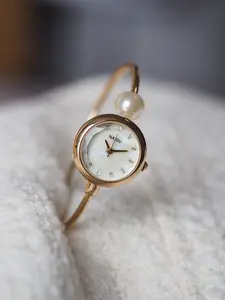1pc Imitation Pearl Bracelet Watch, Trendy Fashion, Lightweight Luxury, Elegant Women's Wristwatch, Perfect Gift for Valentine's Day, Daily Wear, Birthday, Party