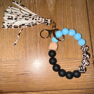 Silicone beads wristlet keychain