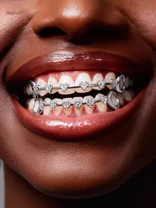 Hiphop Style Full Rhinestone Heart Tooth Guard, 8a Zircon, Daily Unique Hip Hop Accessory, Trendy Individual Jewelry, Gold Plated
