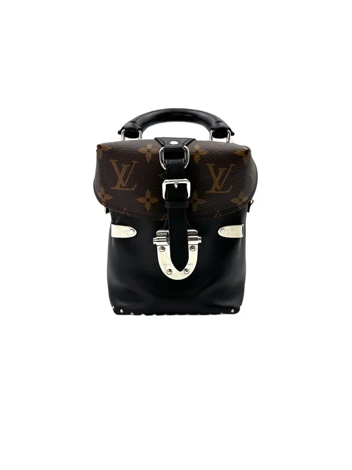 Pre-owned Louis Vuitton leather Crossbody Bags Runway 2016 Monogram Reverse Camera Box Handle Bag LV2364