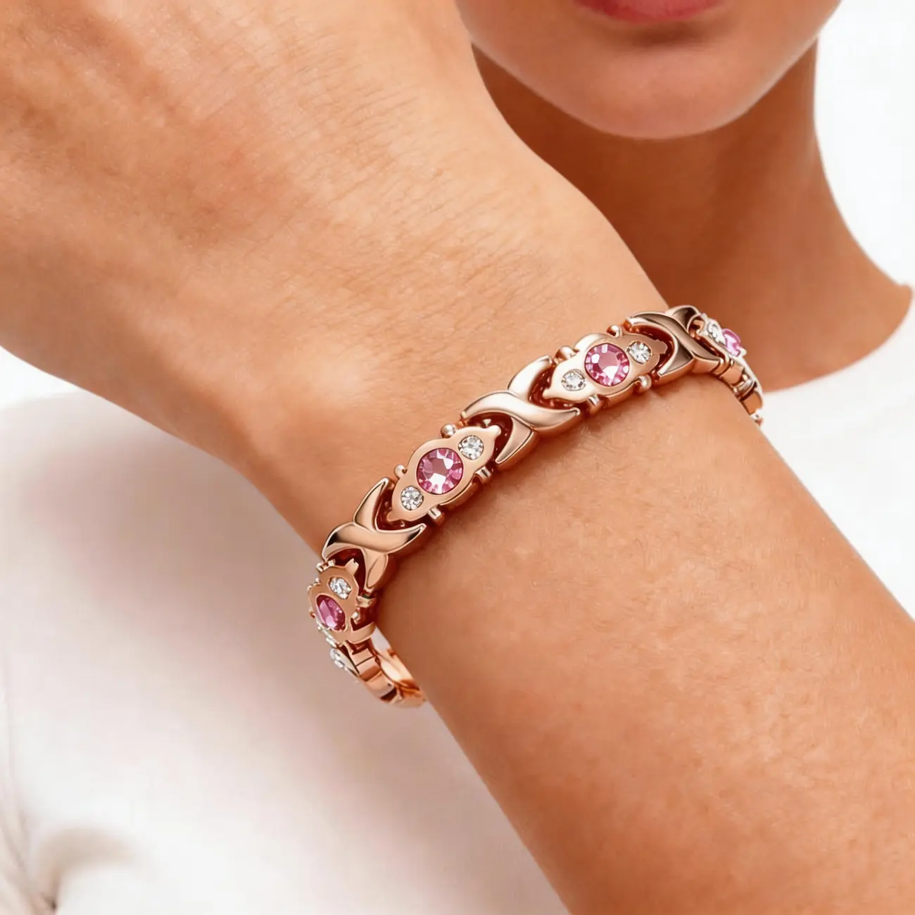 Magnetic Bracelet for Women Rose Gold Rhinestone Inlay Magnetic Therapy Relieve Fatigue Perfect Gift for Mom Wife Daily Wear Wellness Jewelry Trendy Bangle
