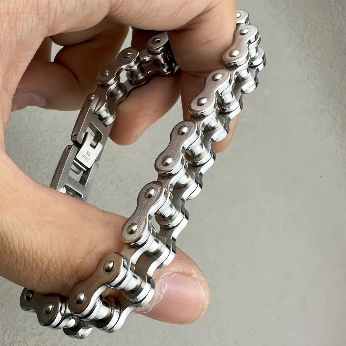 1pc Of Men's Heavy-duty 304 Stainless Steel Motorcycle Chain Bracelet Bohemian Style Biker Jewelry Gift, Uncoated 304 Stainless Steel Chain Presents A Punk Rock Look Easter