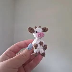 Handmade plushie sitting cow crochet amigurumi - microcrochet