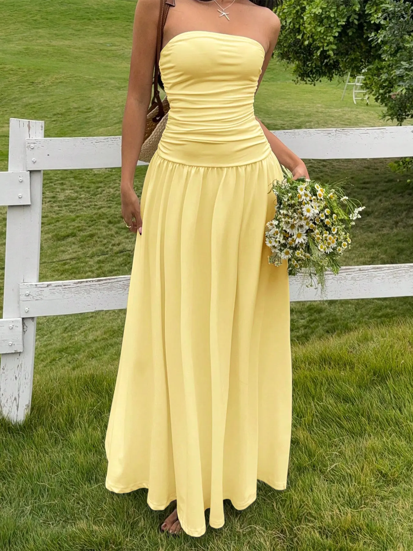Women's Tan Maxi Dress, Strapless Tube Top with Ruched Gathered Bodice, Drop-Waist A-Line Skirt, Flowy Sundress for Beach Vacations, Retro, Tropical, Soft, Sleeveless, Basic, Casual Dresses, Bachelorette Party, Outdoor, Casual Wear, Lightweight, Sun Dress