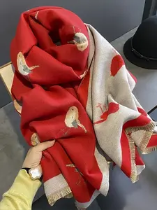 A women's new Boho style scarf, bird pattern shawl, versatile autumn and winter premium thickened scarf.