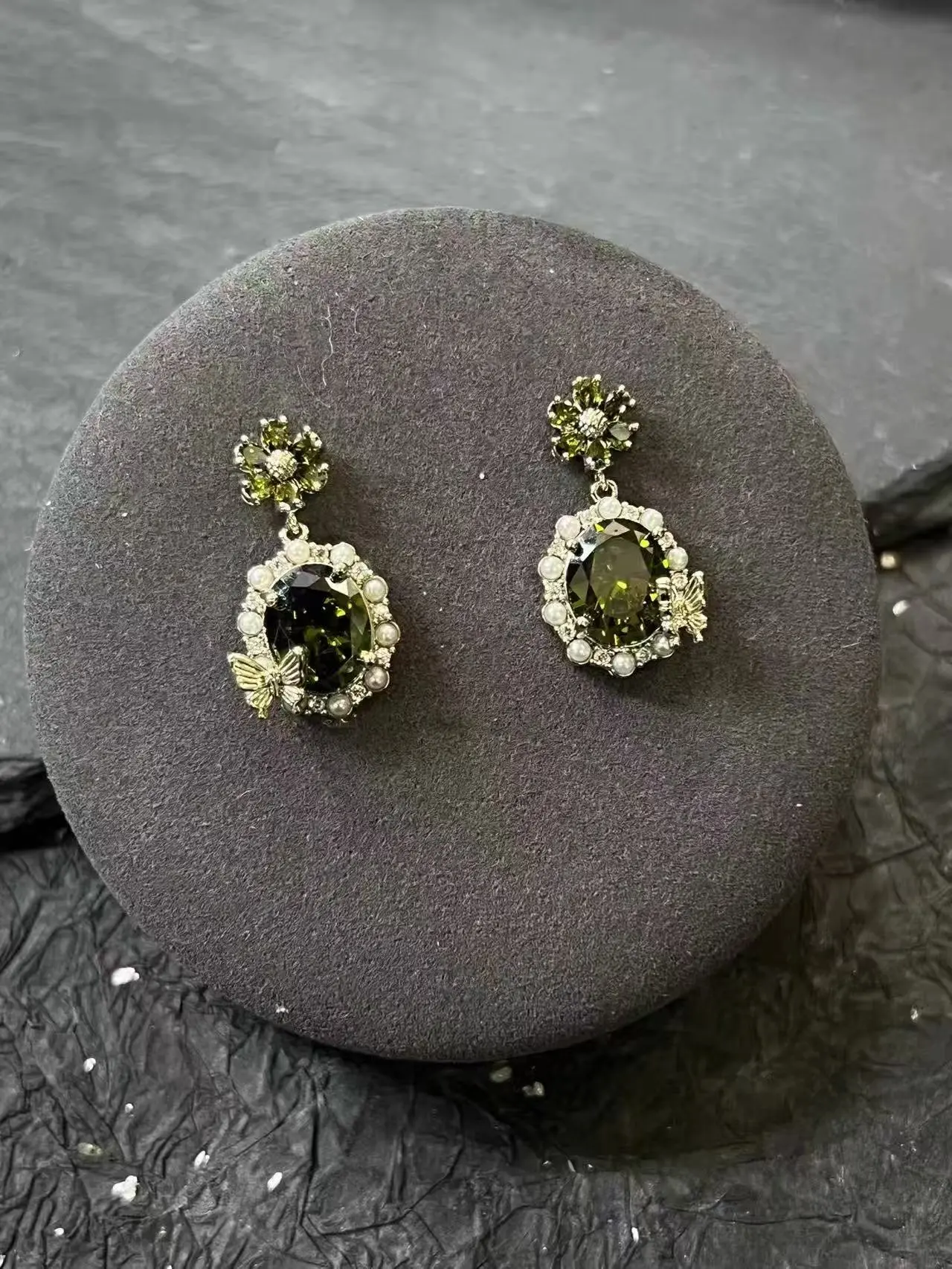 E122 Shiny Iced Out Cubic Zirconia Earrings Anti Fade Plated Hip Hop Ear Jewelry For Him Her