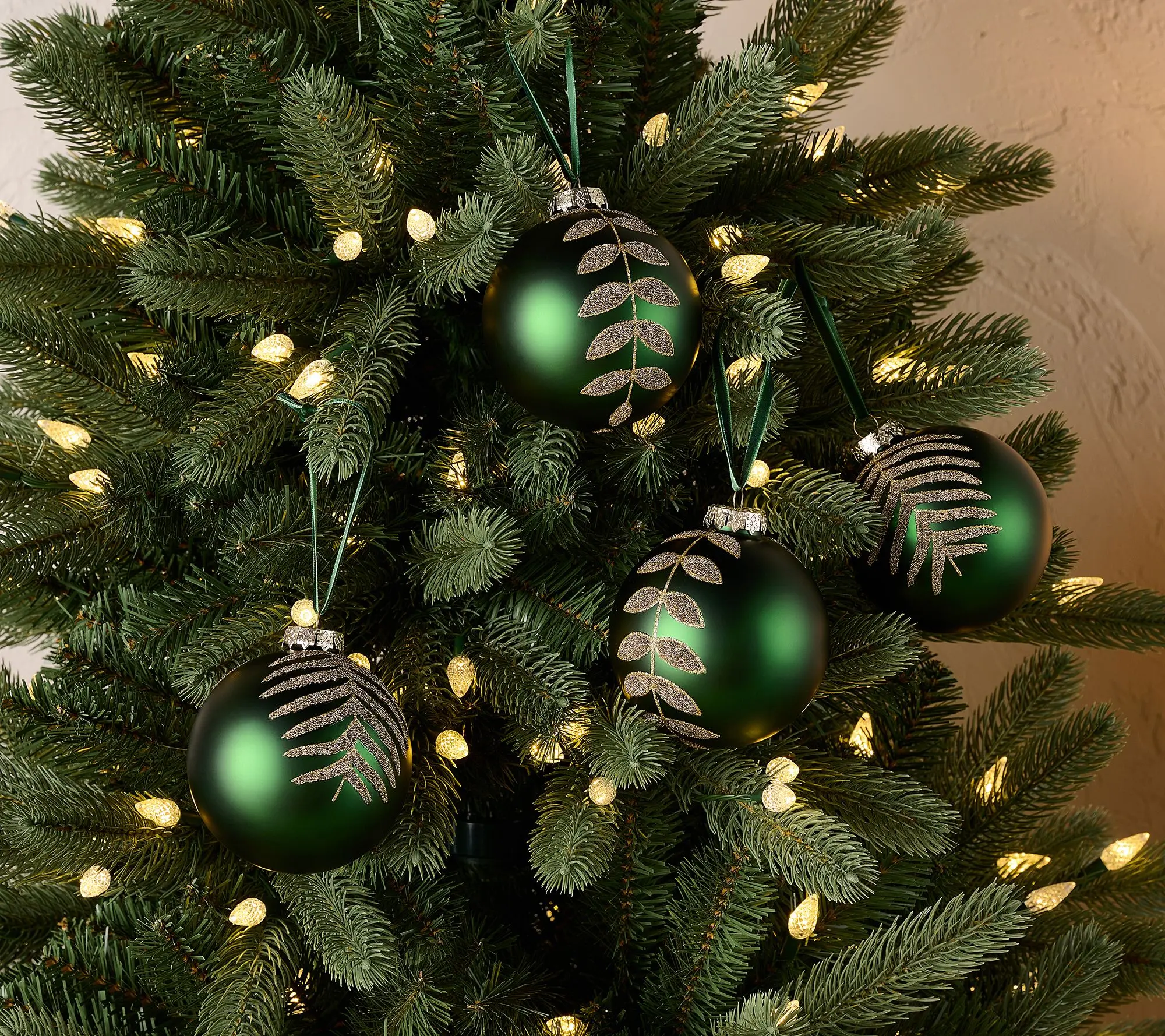 Mrs. H by Dee Hilfiger Set of 4 Beaded Leaf Ornaments Mrs. H by Dee Hilfiger Set of 4 Beaded Leaf Ornaments