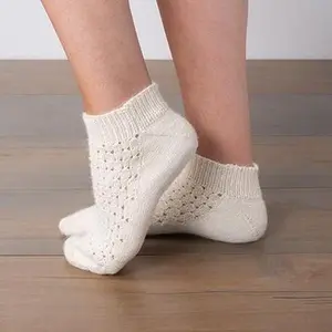 Shorties Socks by Janita Koskinen – Easy Knit Ankle Sock Pattern