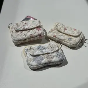 Vintage-Inspired Quilted Digital Camera Pouch – Floral & Animal Print Case