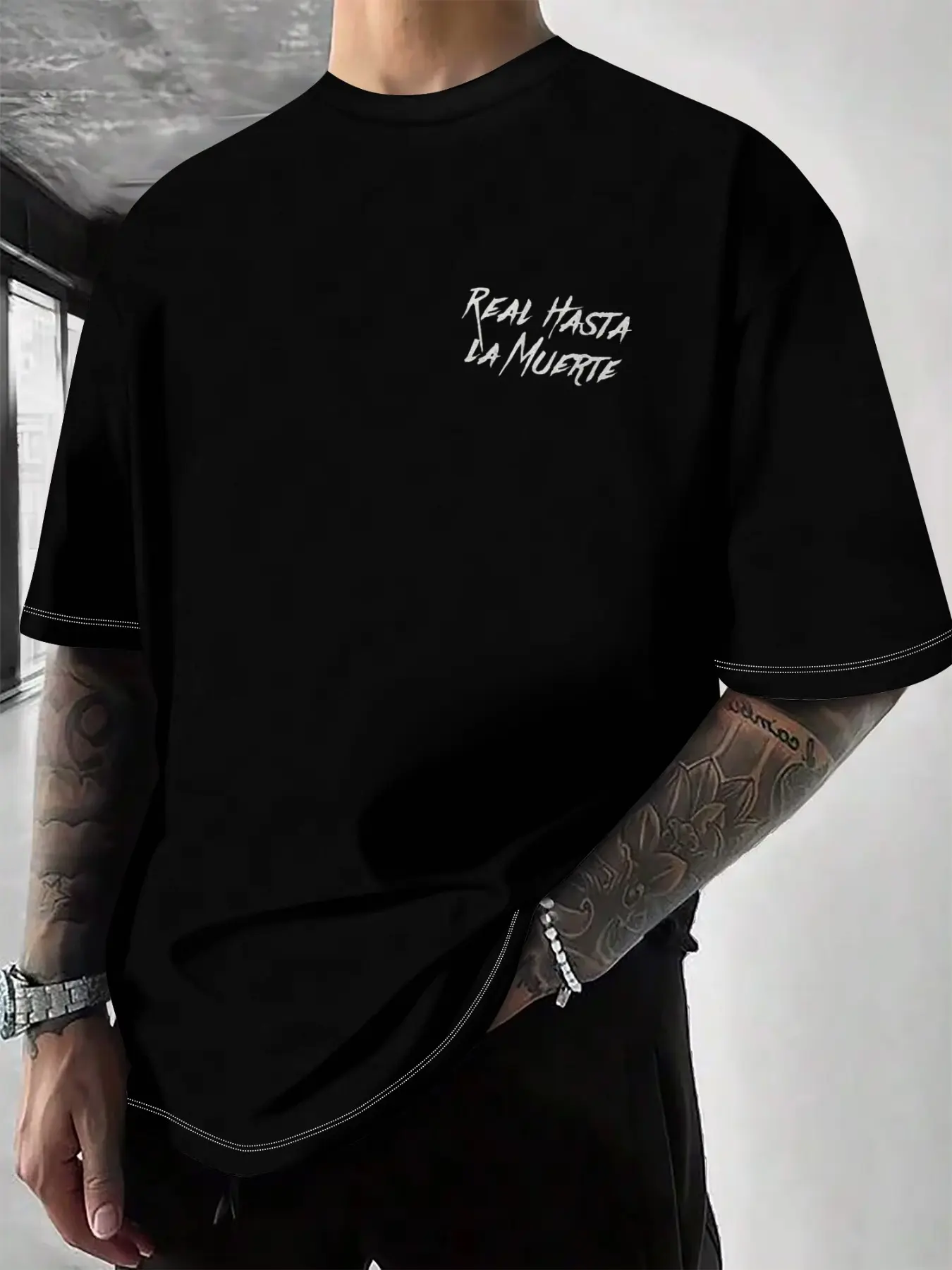 Men's 3D Print T-Shirt, Street Trend "real Hasta La Muerte" Tattoo Gesture Letter Design, Breathable Polyester Fabric, Casual Outdoor Sports Wear