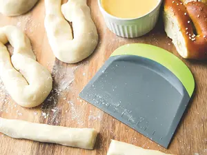 Dough Scraper Bench Scraper – 4.75" Flexible Bowl Scraper & Dough Cutter for Baking, Pastry, Bread & Kitchen Prep Tool