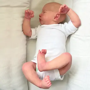 GUESSBELLY 48CM 19Inch Asleep Baby Reborn Doll Soft Vinyl Sleeping Girl 3D-paint Skin with Visible Veins Dress Up Bebe Toy Realistic