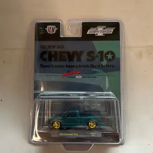 1:64 M2 Machines CHASE 1995 Chevrolet S-10 Mini Truck. Teal. 25-44