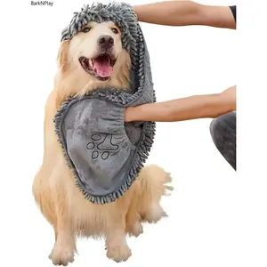 Absorbent Microfiber Dog Towel with Hand Pockets, Quick Drying Machine Washable Pet Bath Towel for Medium and Large Dogs, Soft Water Absorbing Grooming Towel for Bathing and Outdoor Use