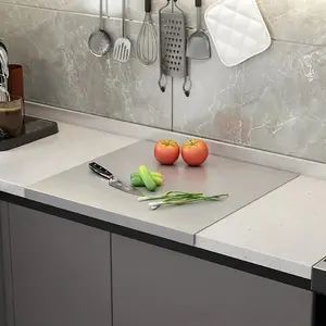 High-Quality Stainless Steel Cutting Board with Lip, Food-Grade, Ideal for Kitchen and Restaurant Use, Durable and Safe, Durable Chopping Board, Kitchenware