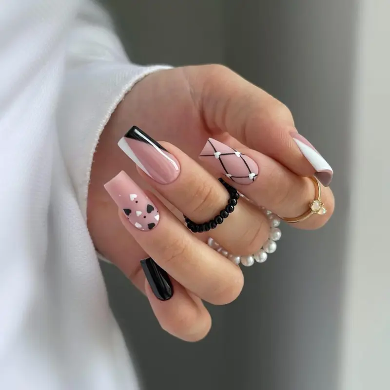 French Medium Square Press on Fake Nail, 24pcs/set Fashion Removable Fake Nail with Nail Art Tool, Elegant Stick on Nails Kit for Women