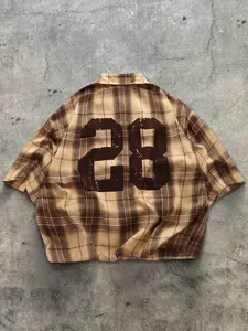 Men's Gradient Plaid Short Sleeve Button Down Shirt, Loose Oversized Cropped Flannel Shirt, Casual Button Collared Streetwear Top for Everyday, Street Style & Summer Wear