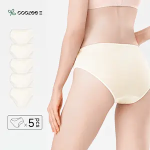 Disposable Underwear for Women, 5 Pack Bamboo Fiber Ladies Briefs Panties, Soft Comfy Breathable Panties for Daily Wear, White Comfortable Womenswear period underwear Maternity Travel