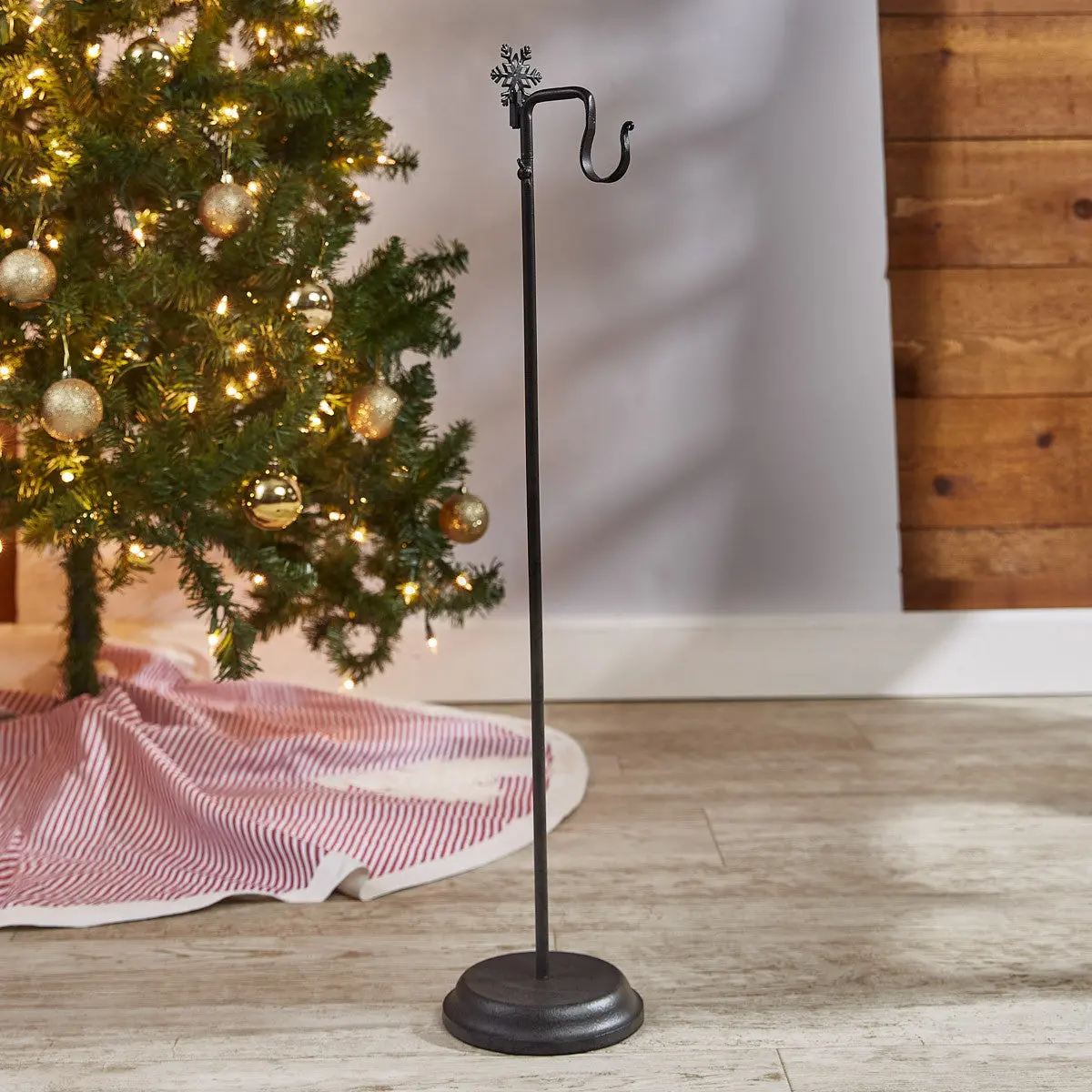 Snowflake Iron Vertical Adjustable Stocking Hanger