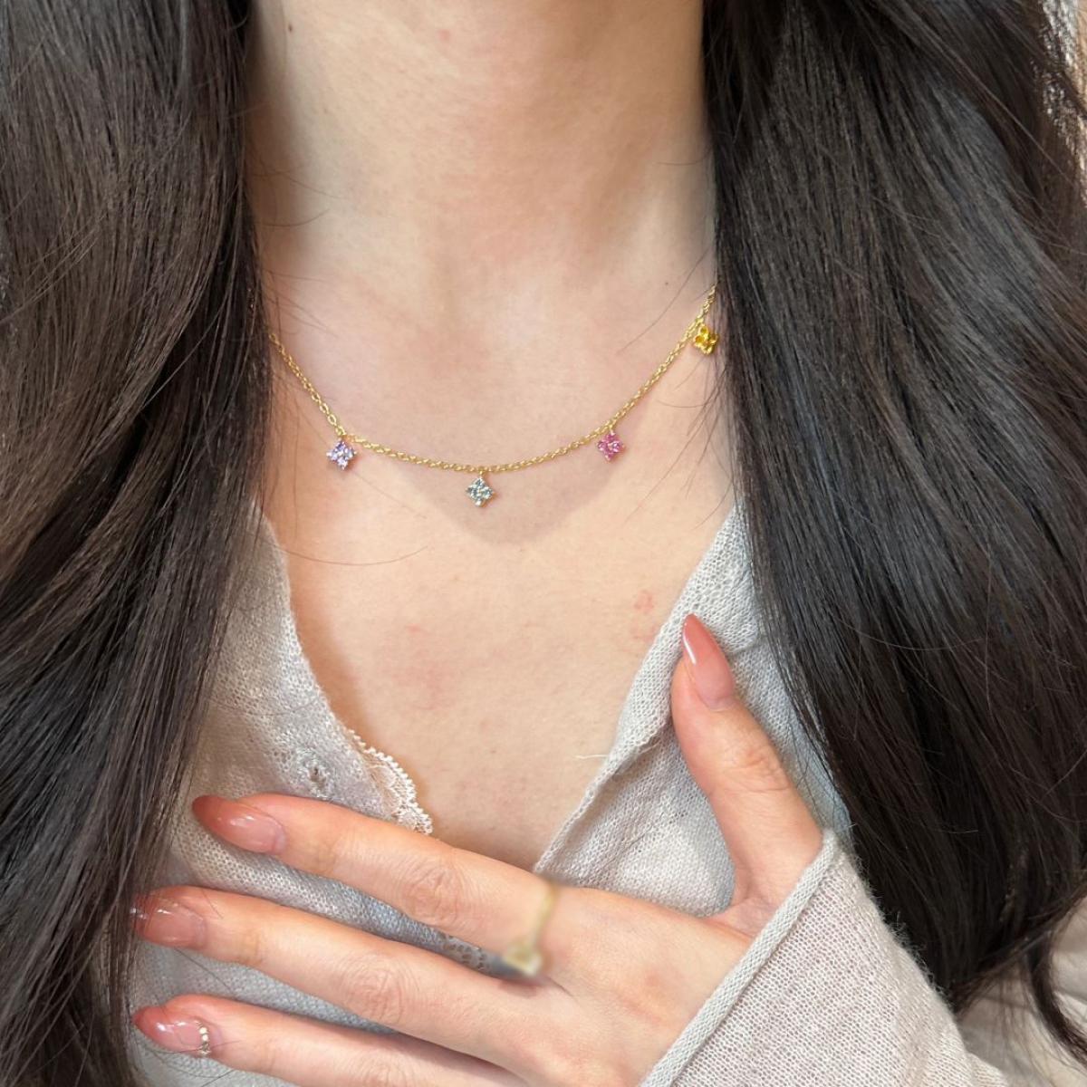 Lucky Clover Rainbow Pendant Necklace Bracelet Set, Exquisite Craftsmanship 2-Piece Jewelry, High-End Feel Everyday Wear Set, Ideal Gift for Mom, Wife, Daughter, Friend, Timeless Fashion Jewelry, Trending Accessory for Women