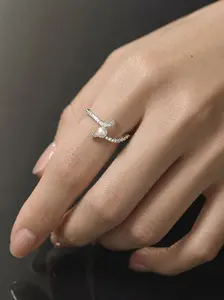 Luna Wave Pearl Ring
