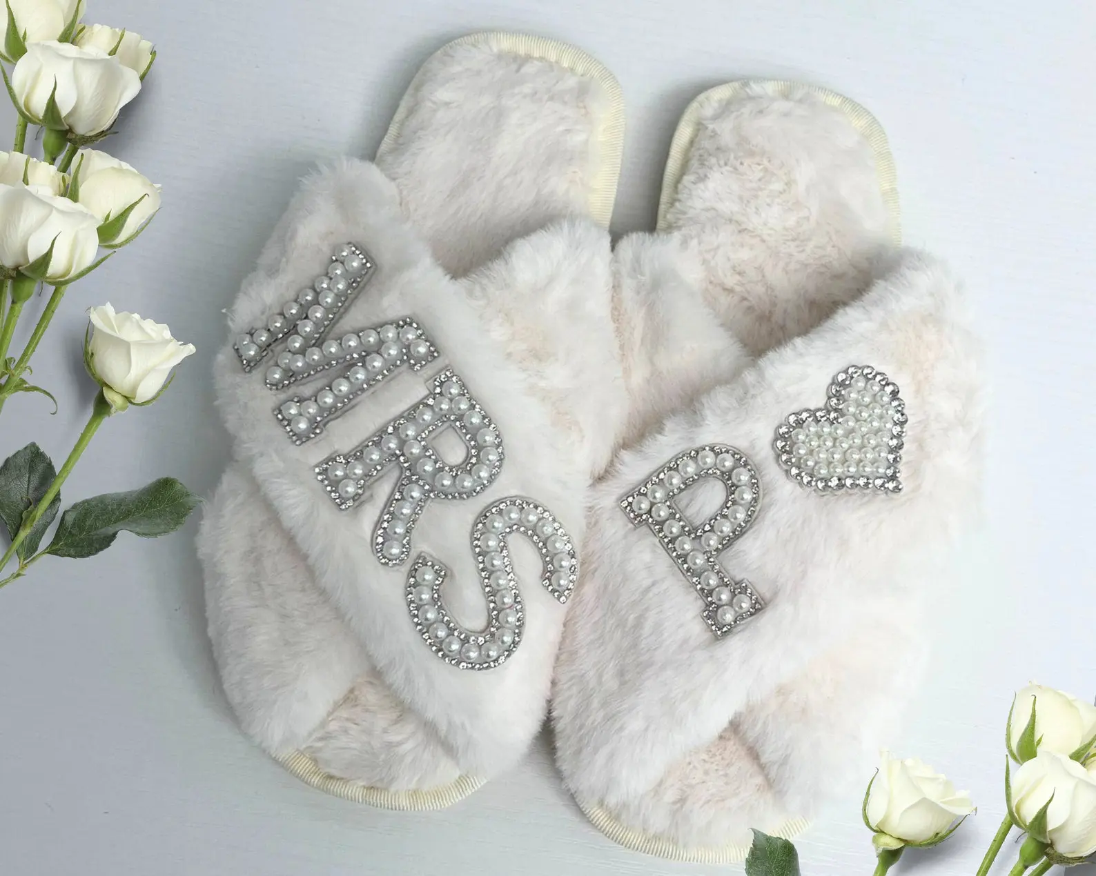 Taniri Women's Personalized Pearl Initial Slides, Elegant Fluffy Open-Toe Fur Footwear, Bridal & Wedding Gifts for Women, Elegant Slippers