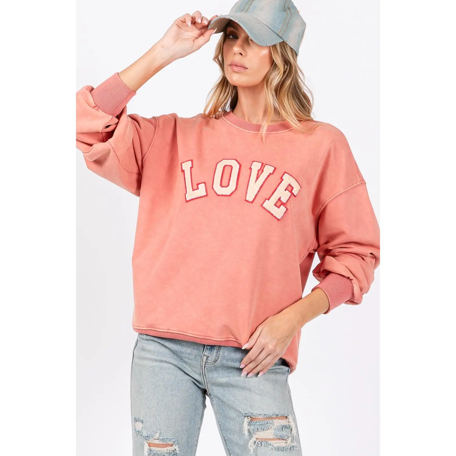 Women's LOVE Applique Drop Shoulder Sweatshirt, Casual Round Neck Pullover with Ribbed Hems, Comfy Cotton Blend Loungewear Top, Style, Basic