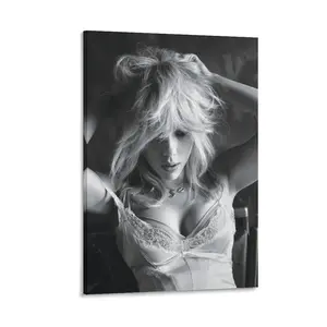 Scarletts Johanssons Canvas Print. Home Office Wall Art. Room Aesthetic Decor Gift. Actress Poster for Home. Poster Canvas Wall Art For Bedroom Decor Bar Office Room Decor Gift
