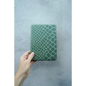 THE HIGH REEVE | KINDLE CASE