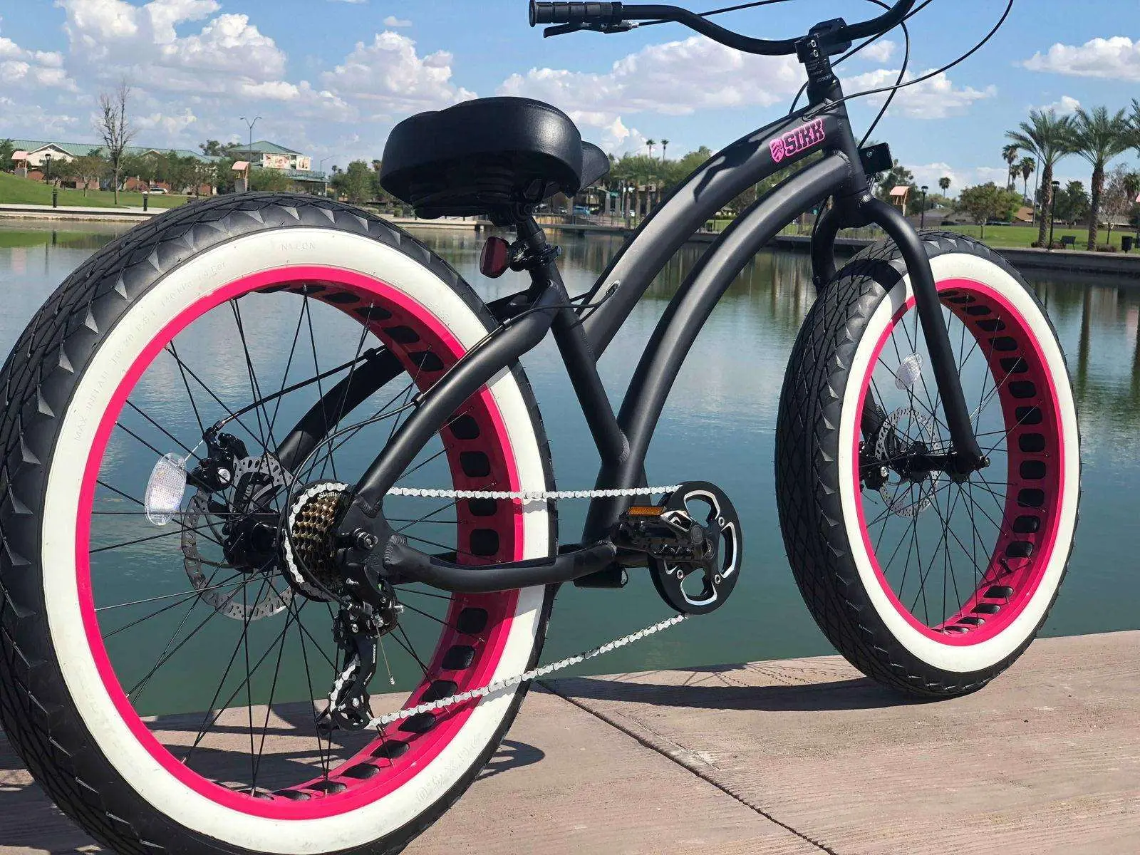 Sikk Ladies UFO SS Aluminum Frame Flat Black- Pink 7 Speed UFO Fat Tire Cruiser