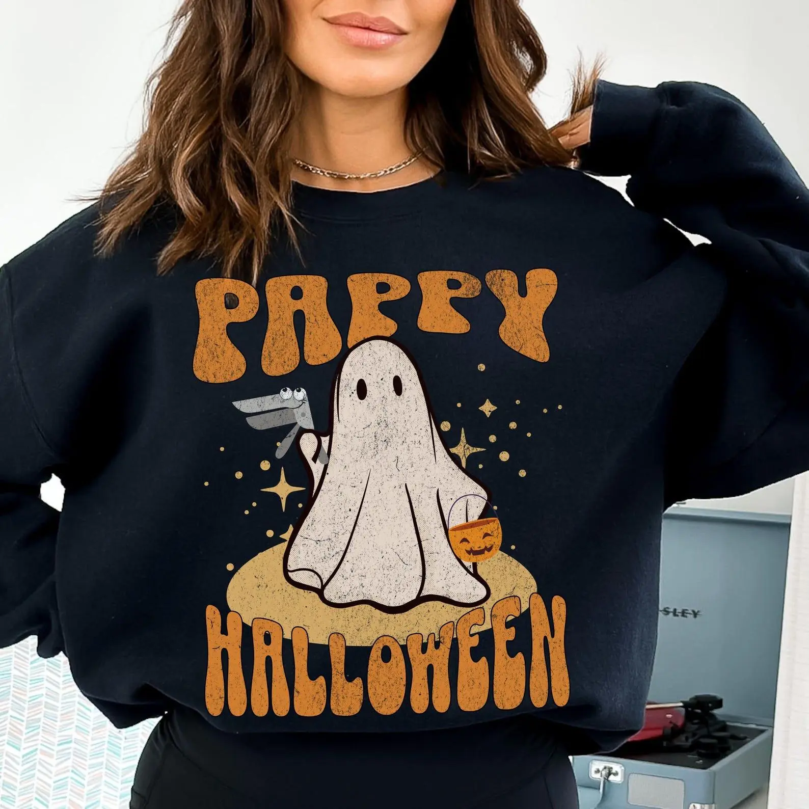 Halloween OBGYN Nurse Sweatshirt, Pappy Halloween Ghost with Speculum OB Nursing Department Spooky Season Crewneck Sweater Gyno Gynecologist